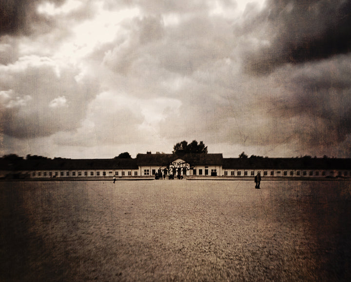 Dikh he Na Bister Photo Print