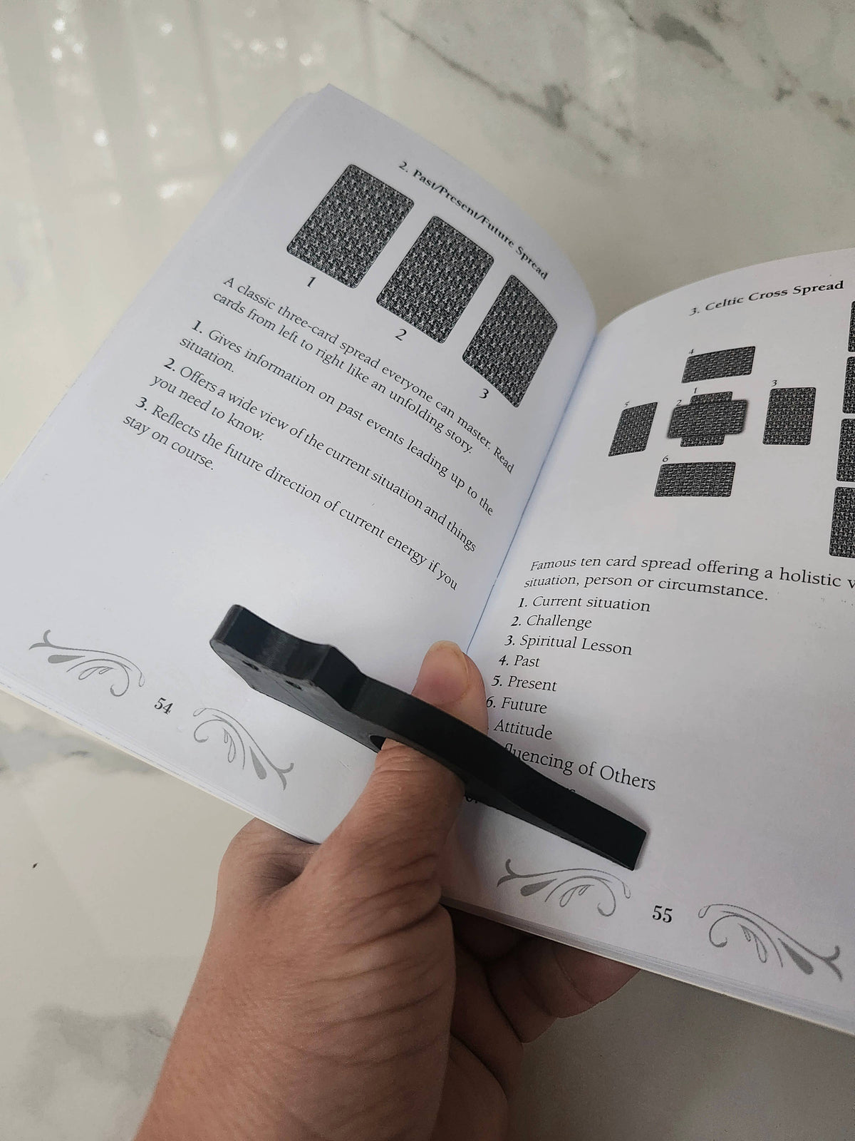 Black Cat Thumb Book Page Holder